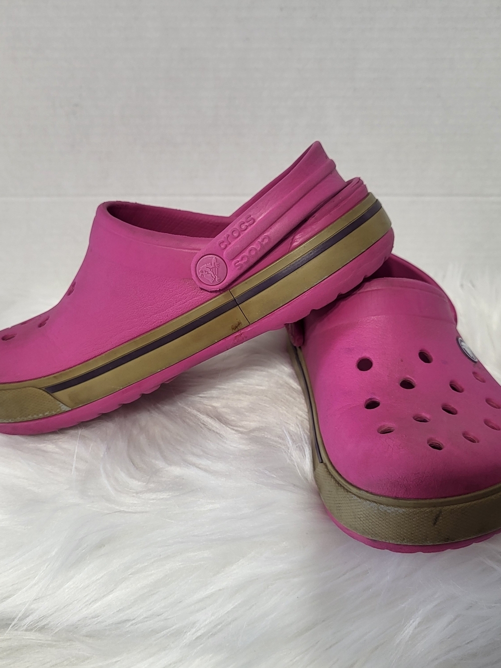 Classic Crocs Clog in Bright Pink with Olive Trim, Size Junior 3